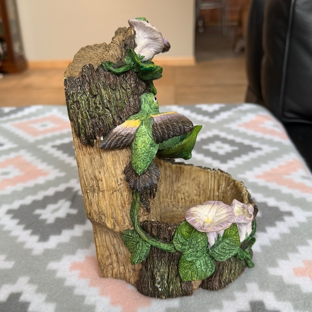Hummingbird and Flower Resin planter or decorative trinket holder - Picture 8 of 13